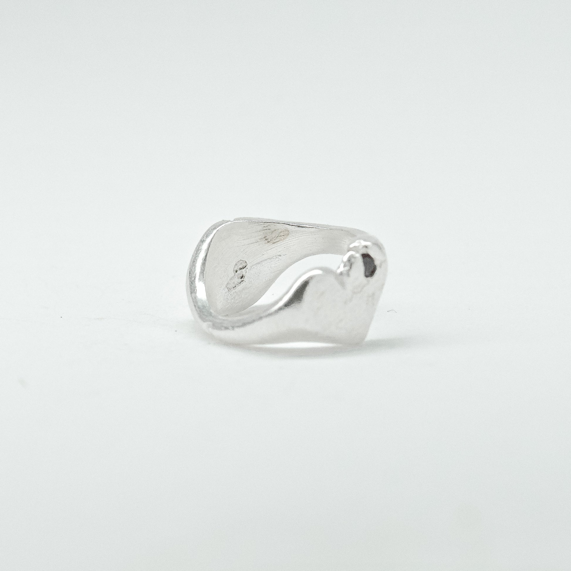 REVERSIBLE HEART + ROUND SIGNET RING