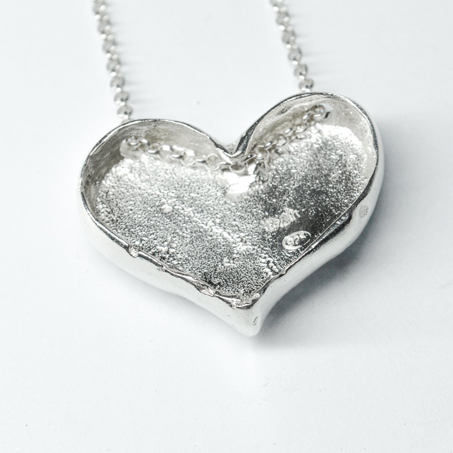 PUFFY HEART NECKLACE - RED GEMS