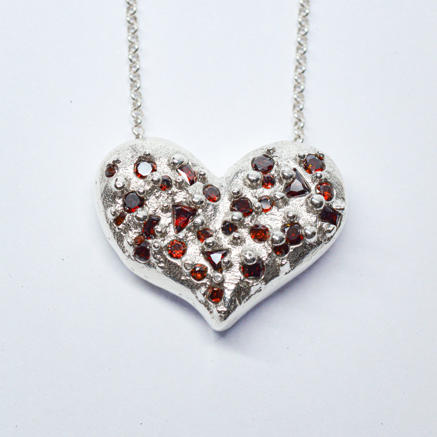 PUFFY HEART NECKLACE - RED GEMS