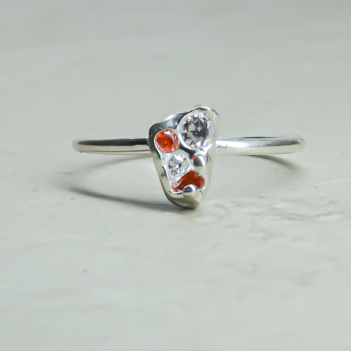 CLUSTER STACKER - SCARLET