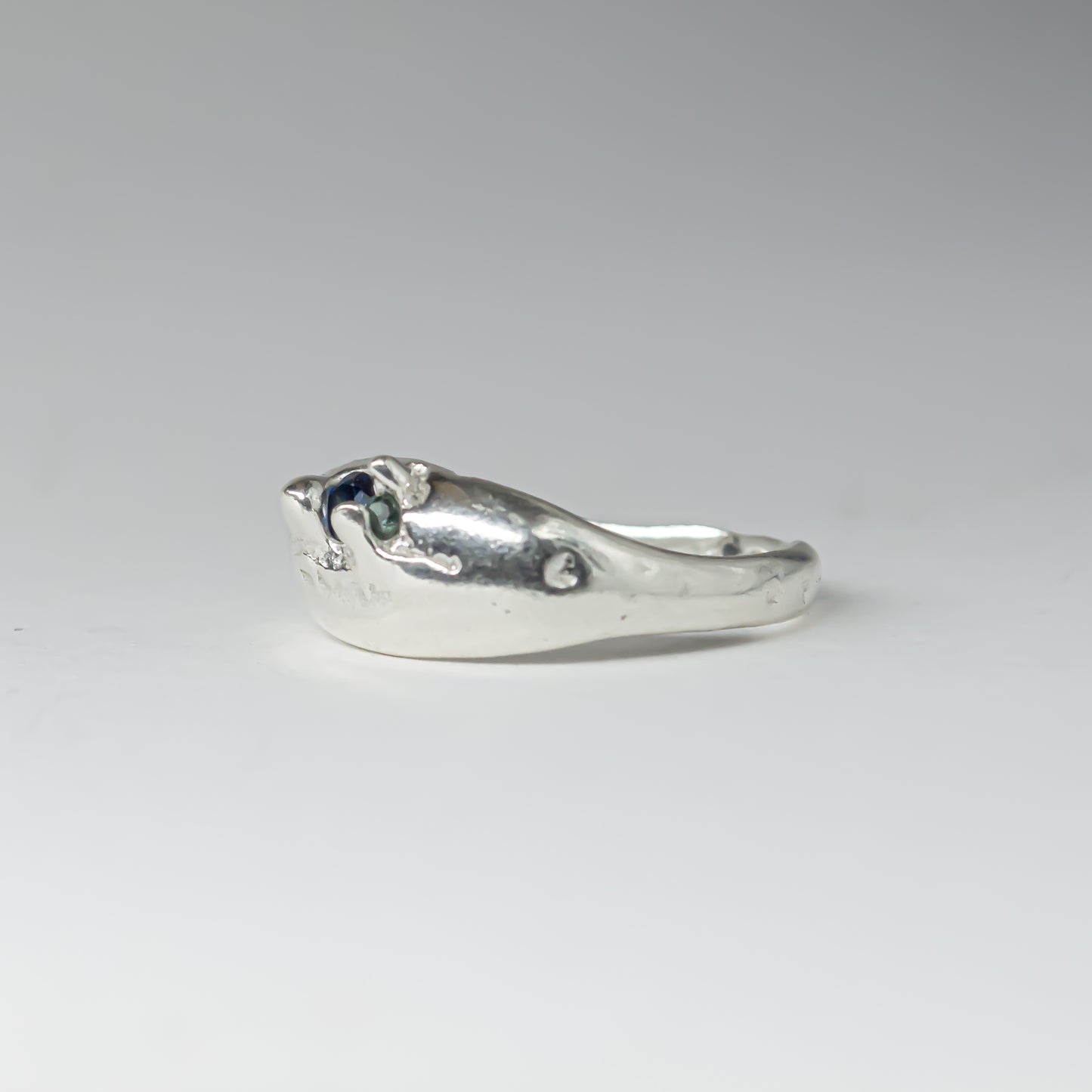 TAPER RING SINGLE BLUE GEM