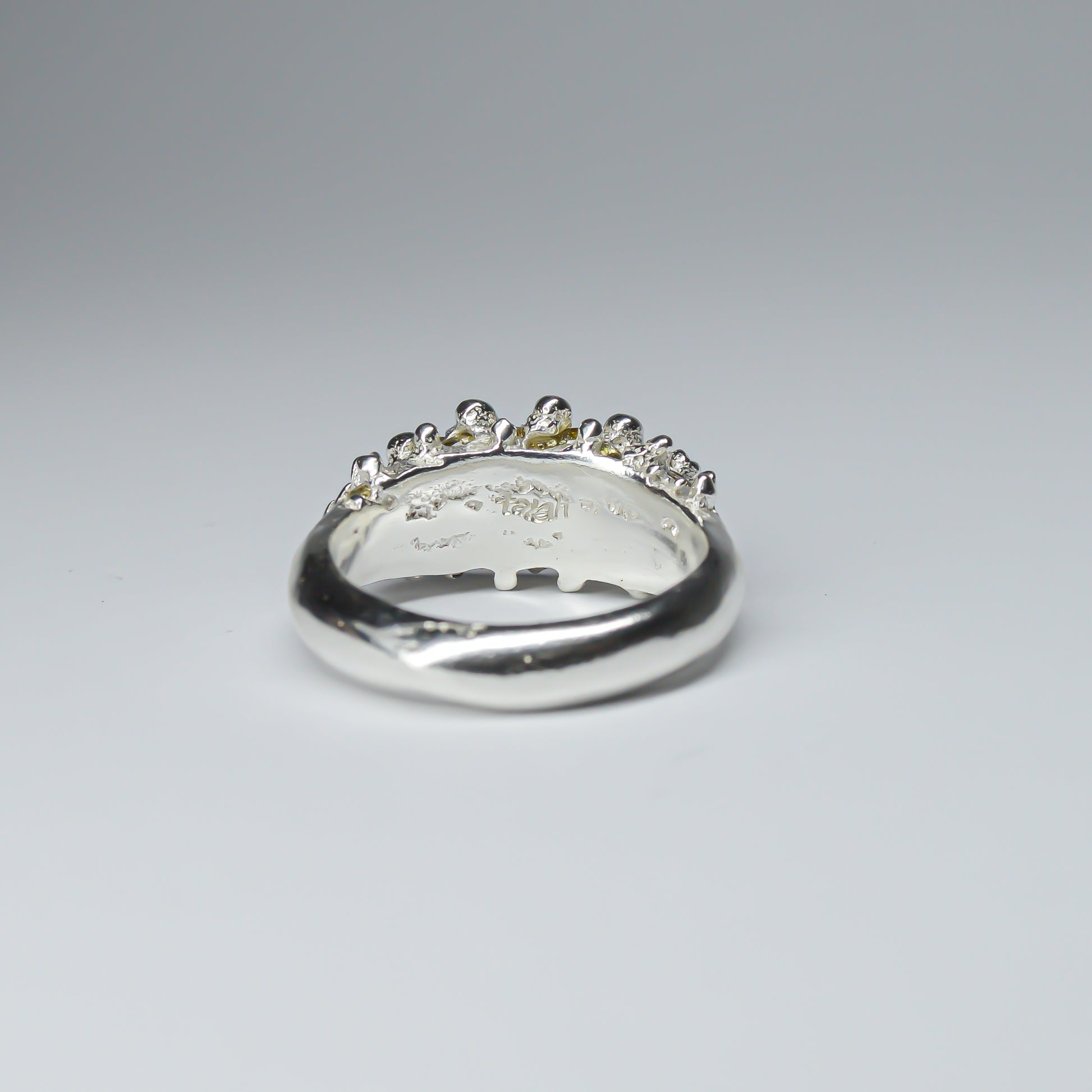 CATERPILLAR CROWN RING - YELLOW GEMS