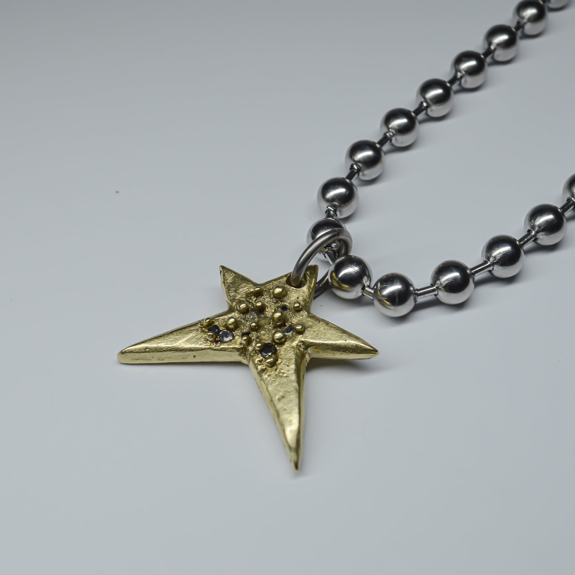 STAR NECKLACE