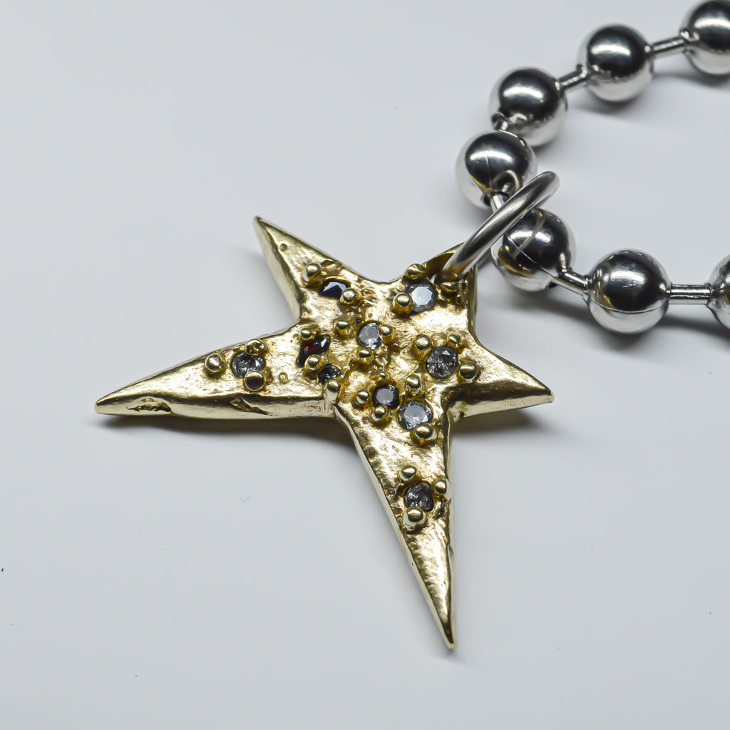 STAR NECKLACE